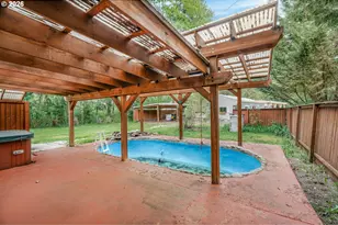 824 W Central Ave, Gates, OR 97346 - Photo 41