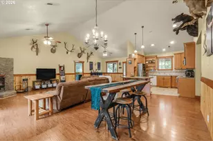 824 W Central Ave, Gates, OR 97346 - Photo 11
