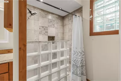 824 W Central Ave, Gates, OR 97346 - Photo 25