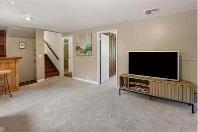 2670 E Windsor Cir, Eugene, OR 97405 - Photo 25