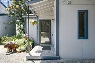 620 N Tomahawk Island Dr, Portland, OR 97217 - Photo 3