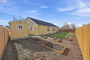 415 Maple Ct, Mount Angel, OR 97362 - Photo 33