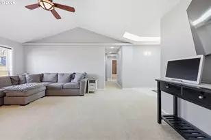 415 Maple Ct, Mount Angel, OR 97362 - Photo 11