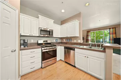 11219 SW Barber St, Wilsonville, OR 97070 - Photo 7