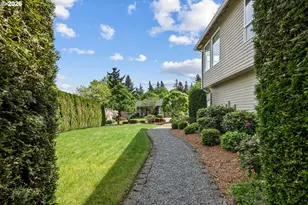 6490 SE Norma Cir, Milwaukie, OR 97267 - Photo 9