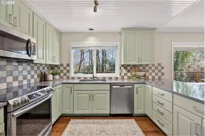 4153 Calaroga Cir, West Linn, OR 97068 - Photo 13