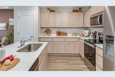 6112 SE 16th St, Gresham, OR 97080 - Photo 5