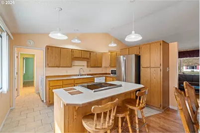 5907 NW Franklin St, Vancouver, WA 98663 - Photo 9