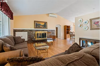 5907 NW Franklin St, Vancouver, WA 98663 - Photo 3