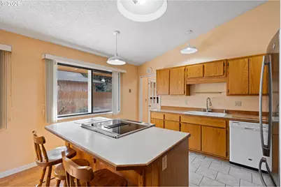 5907 NW Franklin St, Vancouver, WA 98663 - Photo 9
