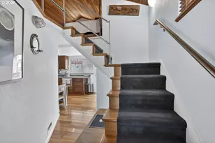 19609 NE Marine Dr, Portland, OR 97230 - Photo 17