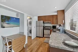 19609 NE Marine Dr, Portland, OR 97230 - Photo 7