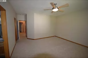 814 Henderson Rd, Hood River, OR 97031 - Photo 5