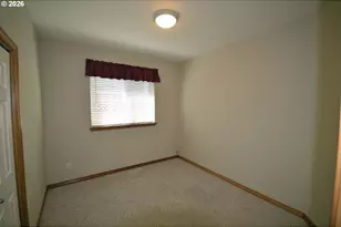 814 Henderson Rd, Hood River, OR 97031 - Photo 13