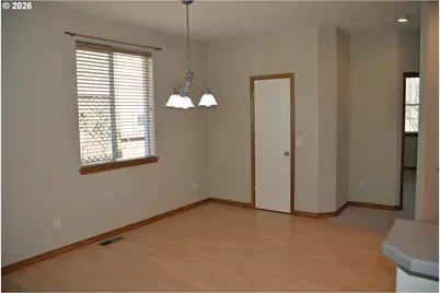 814 Henderson Rd, Hood River, OR 97031 - Photo 17