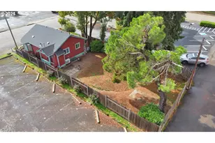 728 E Whiteaker Ave, Cottage Grove, OR 97424 - Photo 31