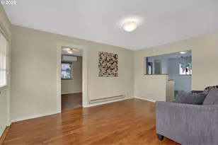 728 E Whiteaker Ave, Cottage Grove, OR 97424 - Photo 9