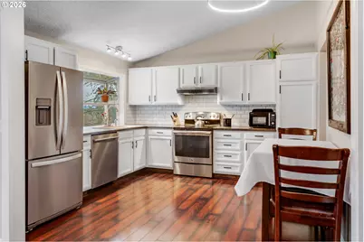 2215 NE 155th St, Vancouver, WA 98686 - Photo 11