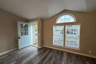 1805 NE 94th St, Vancouver, WA 98665 - Photo 3