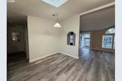 1805 NE 94th St, Vancouver, WA 98665 - Photo 5