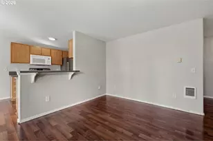 697 NE 162nd Ave, Portland, OR 97230 - Photo 7