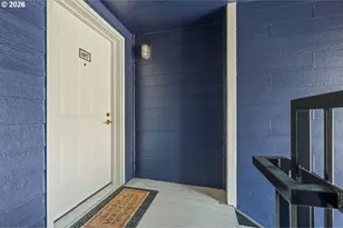 697 NE 162nd Ave, Portland, OR 97230 - Photo 5