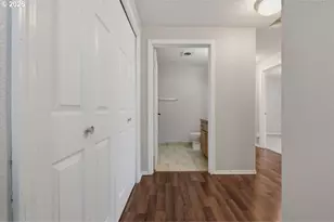 697 NE 162nd Ave, Portland, OR 97230 - Photo 25
