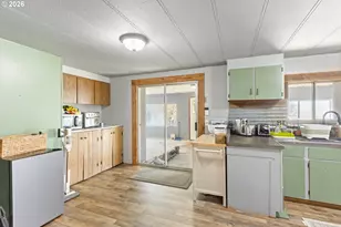 3197 Bilger Creek Rd, Myrtle Creek, OR 97457 - Photo 13