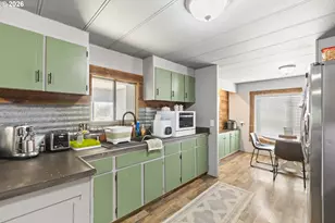 3197 Bilger Creek Rd, Myrtle Creek, OR 97457 - Photo 17