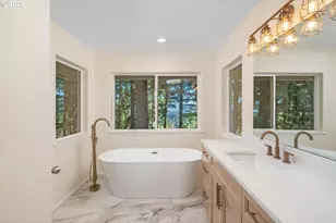 3140 NE Rocky Butte Ln, Portland, OR 97220 - Photo 27