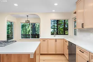 3140 NE Rocky Butte Ln, Portland, OR 97220 - Photo 13