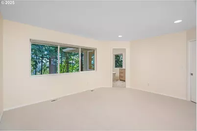 3140 NE Rocky Butte Ln, Portland, OR 97220 - Photo 25