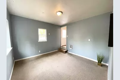 245 Madrona Ave, Salem, OR 97302 - Photo 25