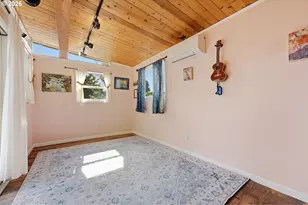7100 SE Harrison Ct, Portland, OR 97215 - Photo 23
