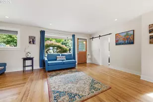 7100 SE Harrison Ct, Portland, OR 97215 - Photo 9