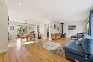 7100 SE Harrison Ct, Portland, OR 97215 - Photo 11