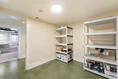 7100 SE Harrison Ct, Portland, OR 97215 - Photo 31