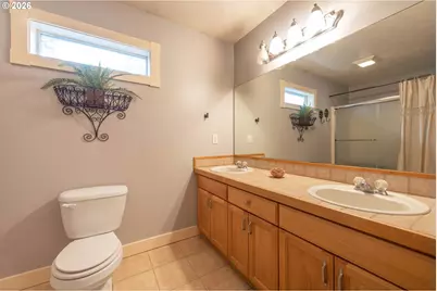 2885 May St, Hood River, OR 97031 - Photo 23