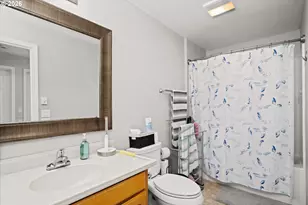 805 Queens Ave, Creswell, OR 97426 - Photo 23