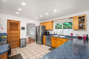 805 Queens Ave, Creswell, OR 97426 - Photo 5