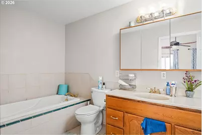 805 Queens Ave, Creswell, OR 97426 - Photo 21