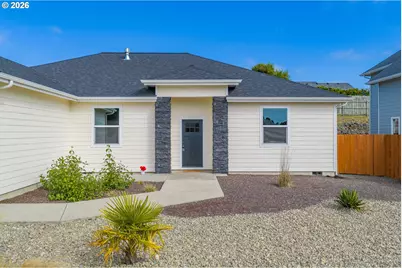 1849 Steelhead St, North Bend, OR 97459 - Photo 7