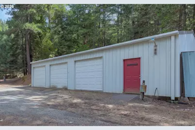 862 Autumn Ln, Glendale, OR 97442 - Photo 25