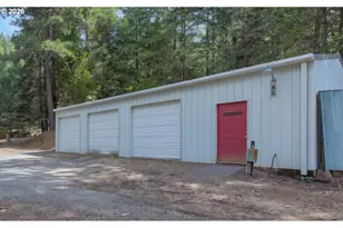 862 Autumn Ln, Glendale, OR 97442 - Photo 25
