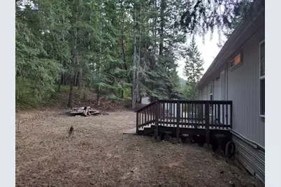 862 Autumn Ln, Glendale, OR 97442 - Photo 25
