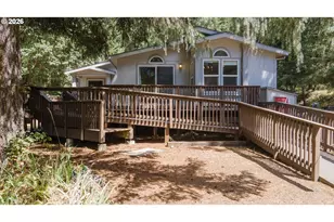 862 Autumn Ln, Glendale, OR 97442 - Photo 3