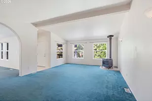 862 Autumn Ln, Glendale, OR 97442 - Photo 9