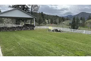 703 Broadway St, Spray, OR 97874 - Photo 23