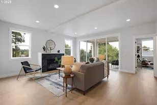 6008 SW 18th Dr, Portland, OR 97239 - Photo 9