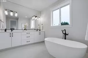 6008 SW 18th Dr, Portland, OR 97239 - Photo 33